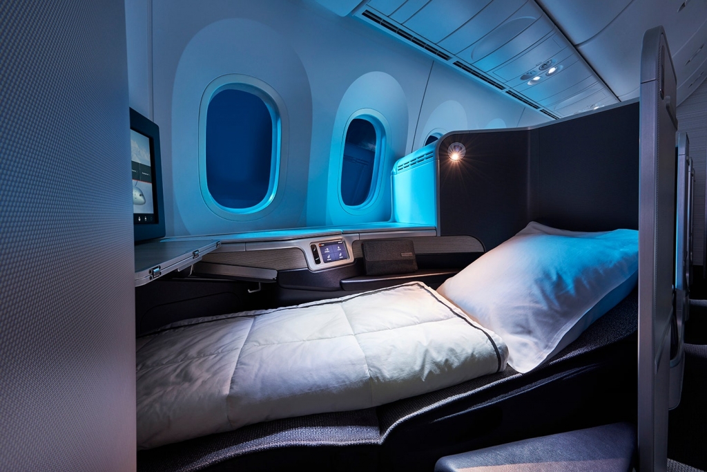 ベッドの上にあるモニター