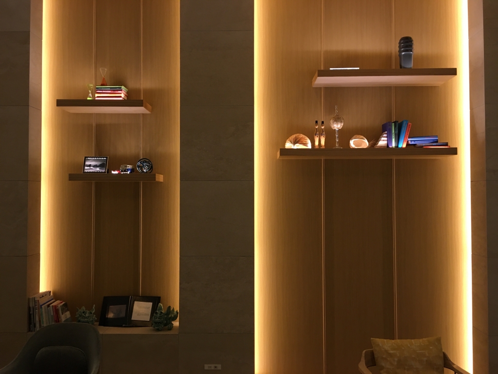 鏡のある洗面台