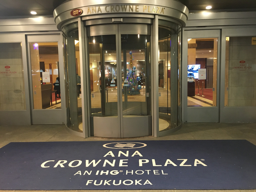 店の入り口のドア