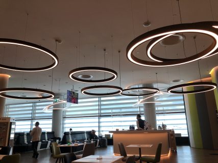 Lounge Review : リスボン空港(LIS) TAPポルトガル航空(TP) TAPプレミアムラウンジ(TAP Premium Lounge)(シェンゲン協定加盟国内)