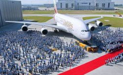 エアバス A380機材の装備・備品が手に入る？