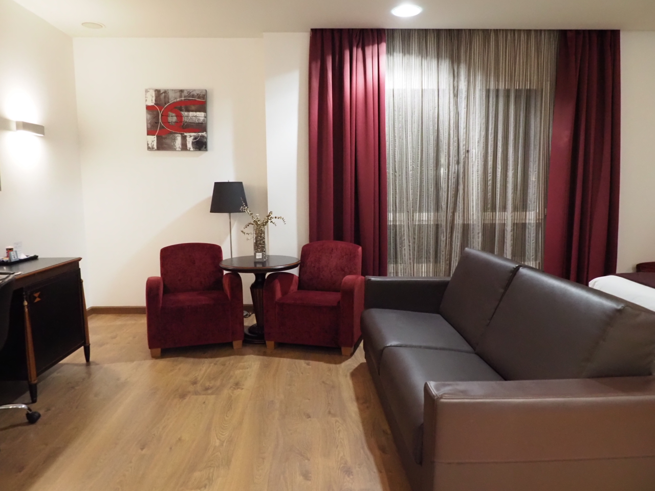 Hotel Review : クラウンプラザ マドリードエアポート ジュニアスイート(Crowne Plaza Madrid Airport Junior Suite Room)