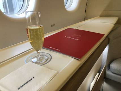 First Class Review : エールフランス航空(AF) AF990 パリ(CDG) – ヨハネスブルク(JNB) ラ・プルミエール(La Première)