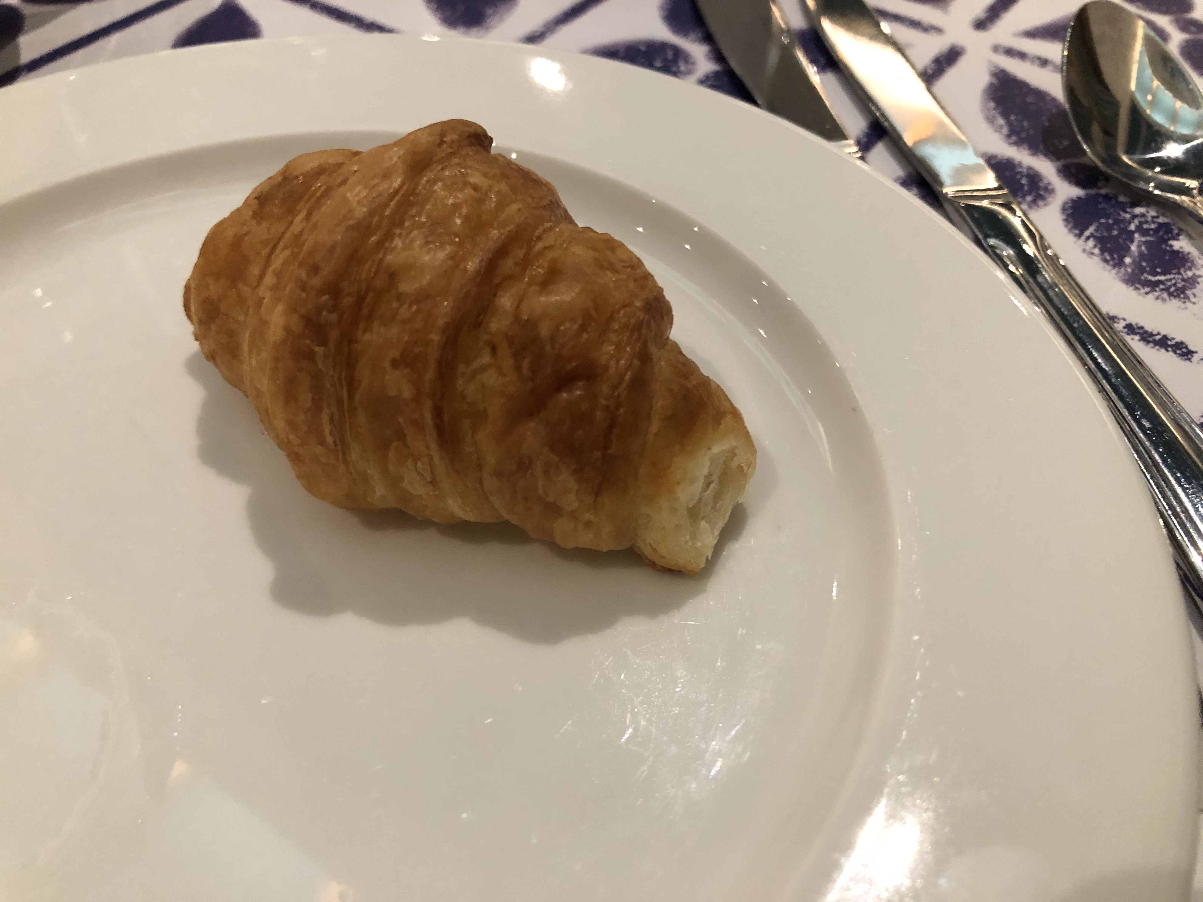 皿の上のデザート