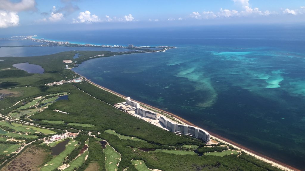 海と山の景色