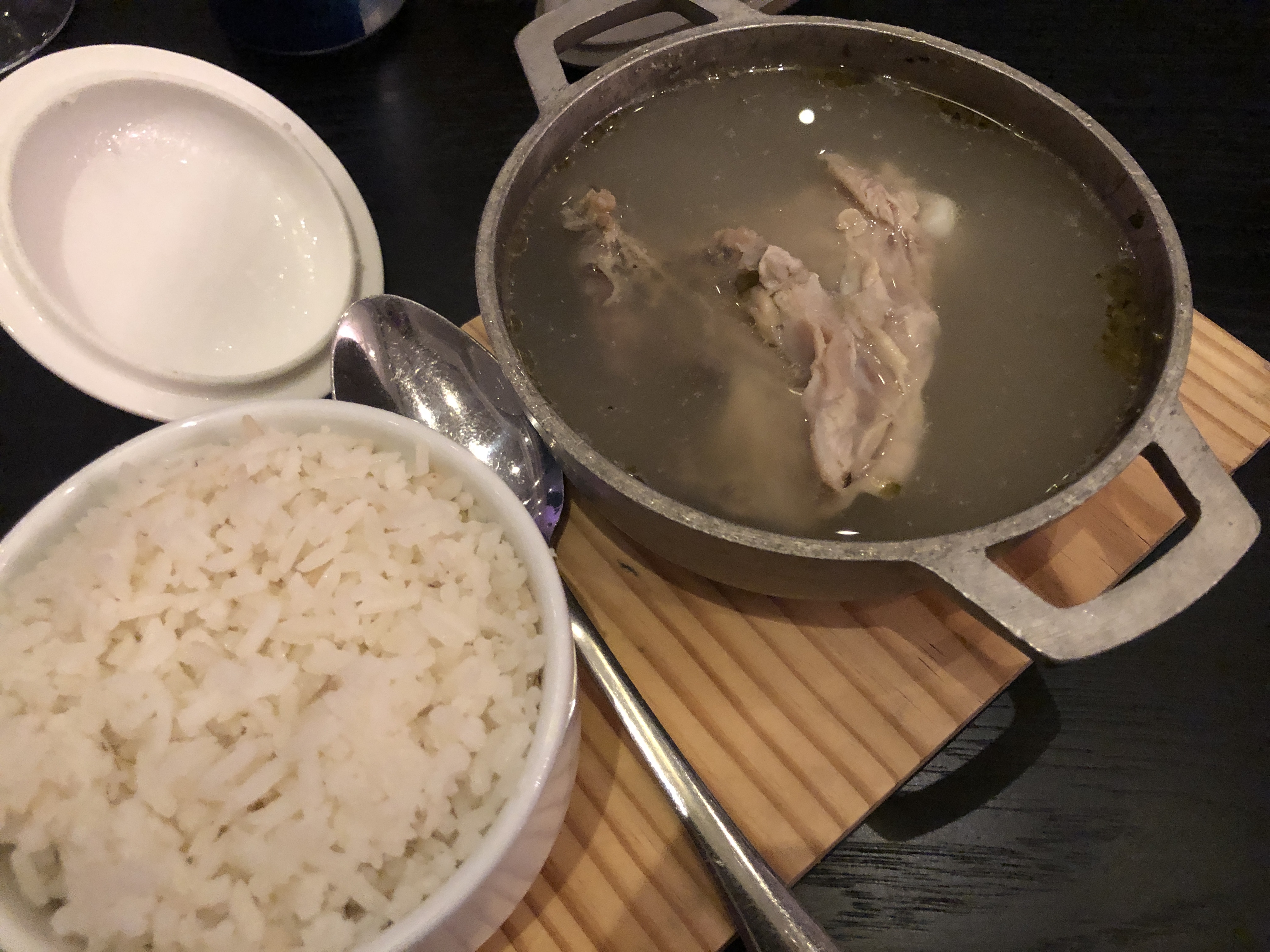 鍋に入った料理