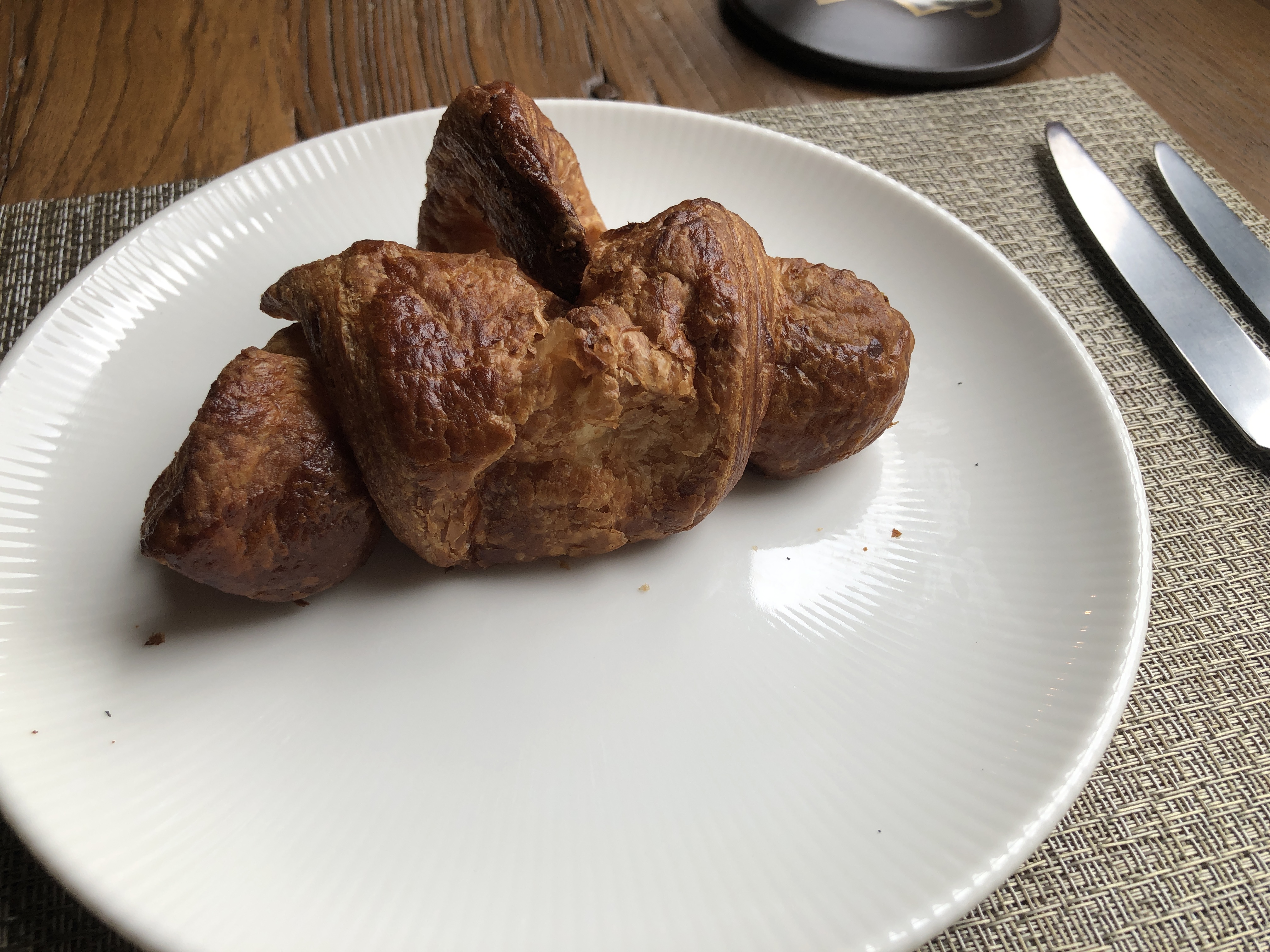 皿の上の食べ物