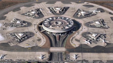 パリ・シャルル・ド・ゴール空港(CDG)のターミナル1の運用再開