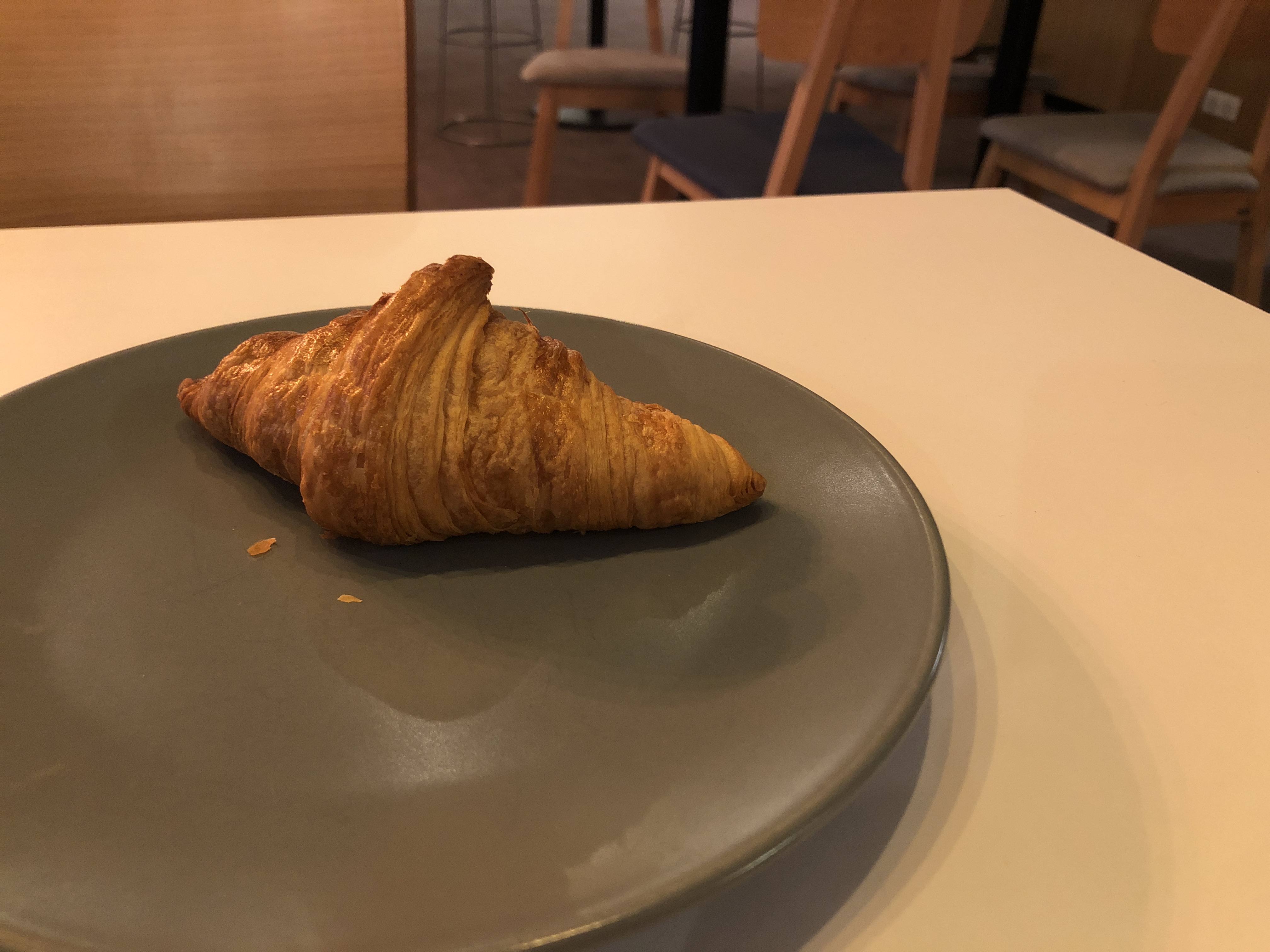 皿の上の食べ物