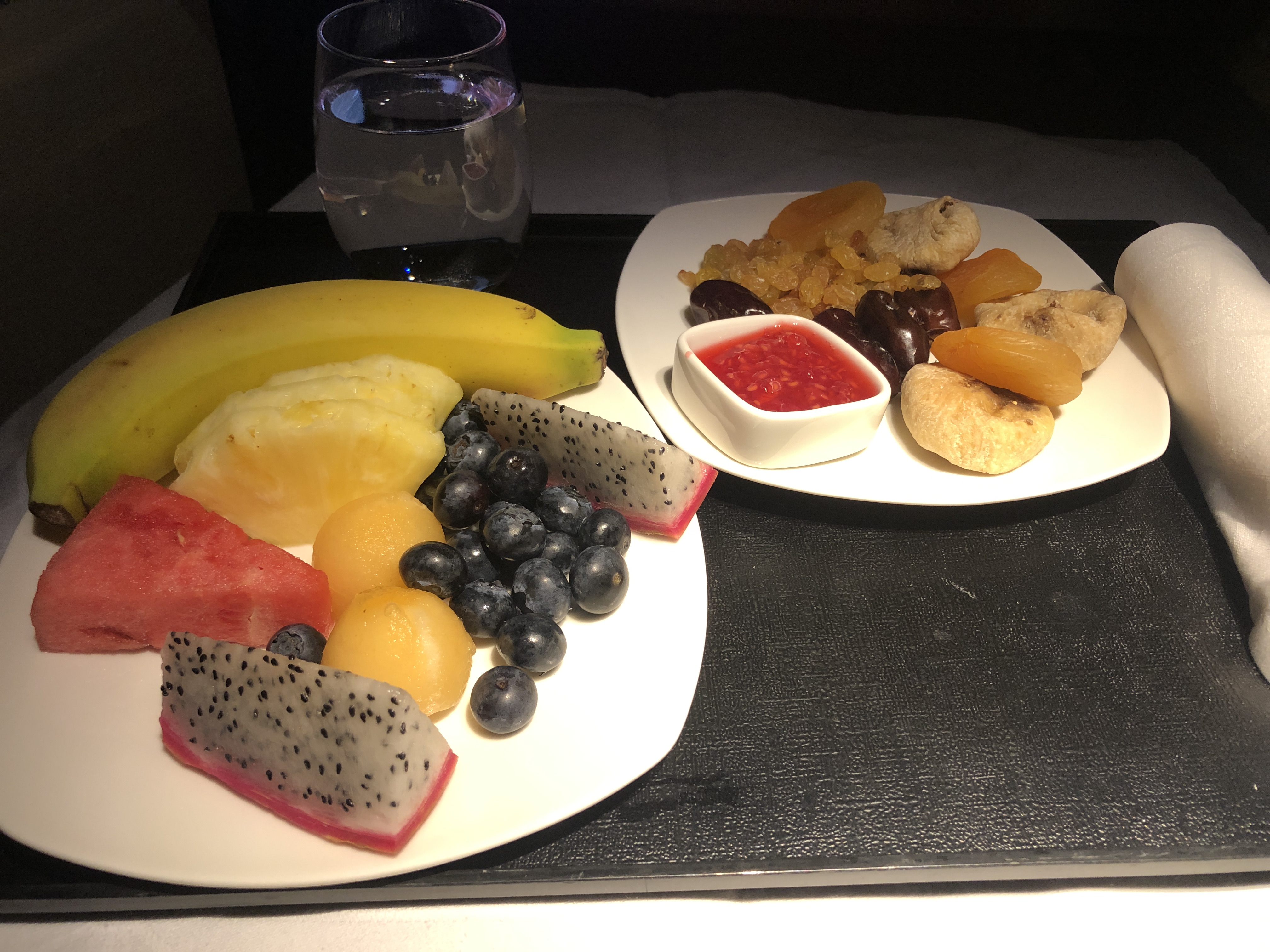 皿の上の食べ物