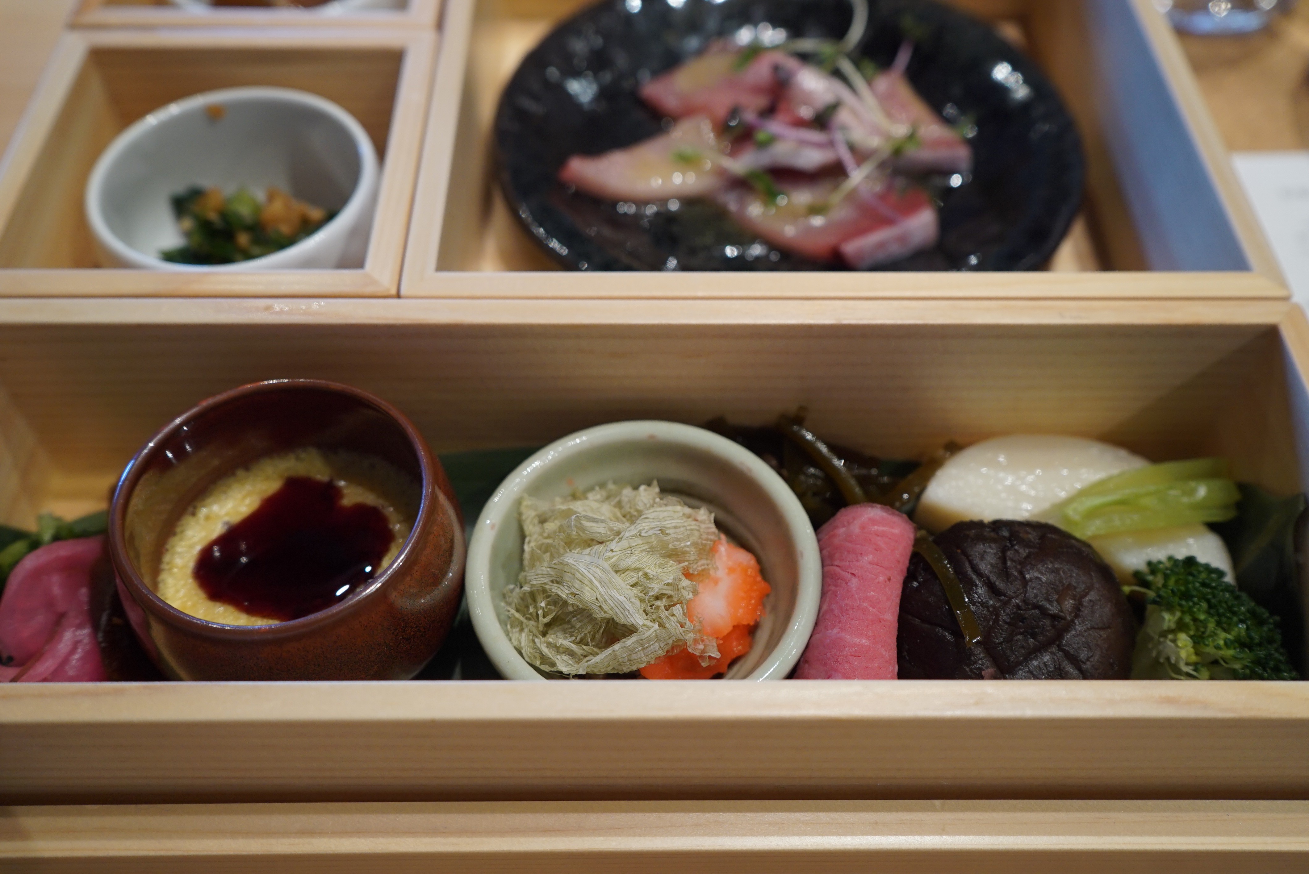 容器の中の料理