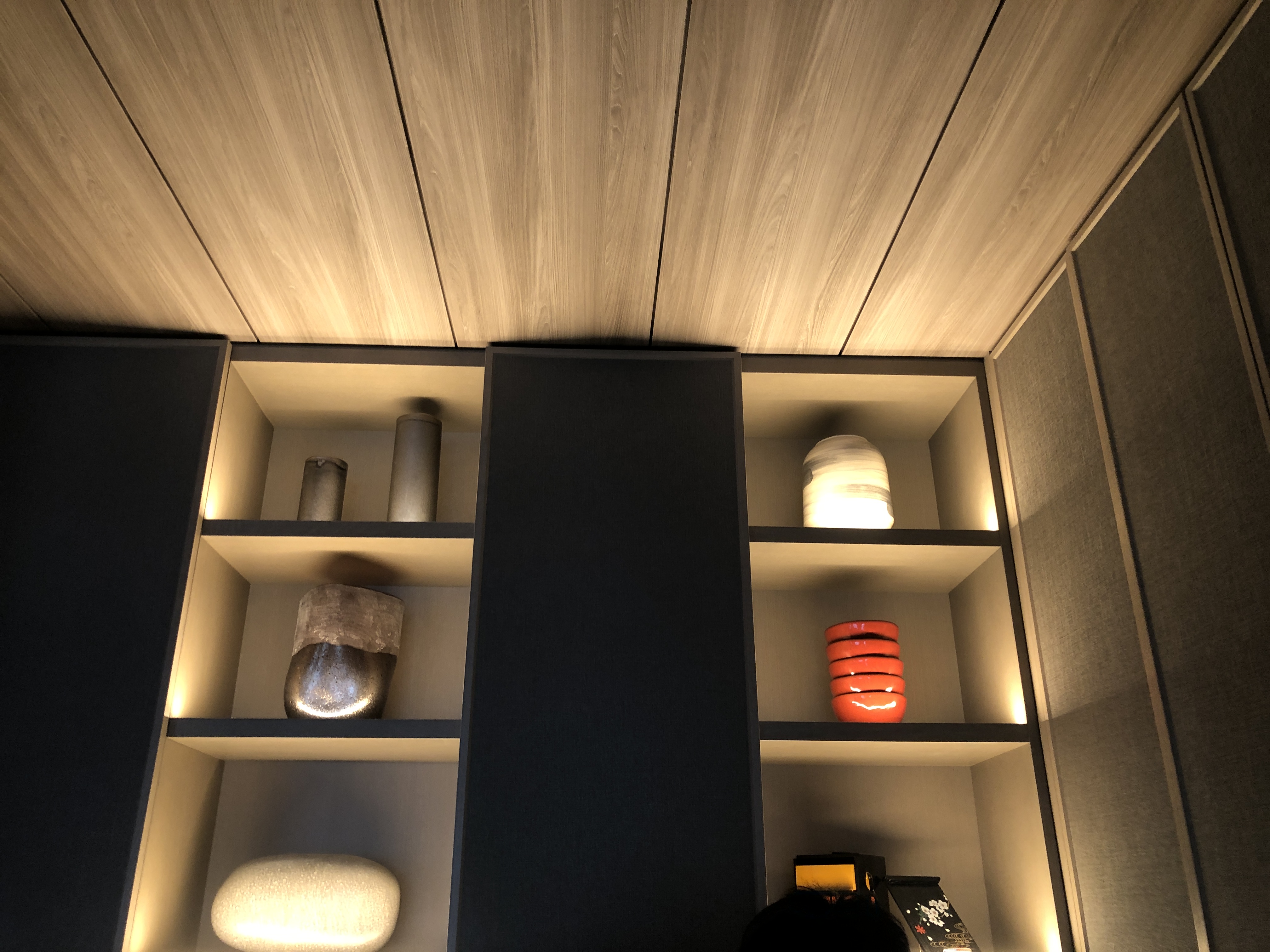 部屋に備えている色々な光