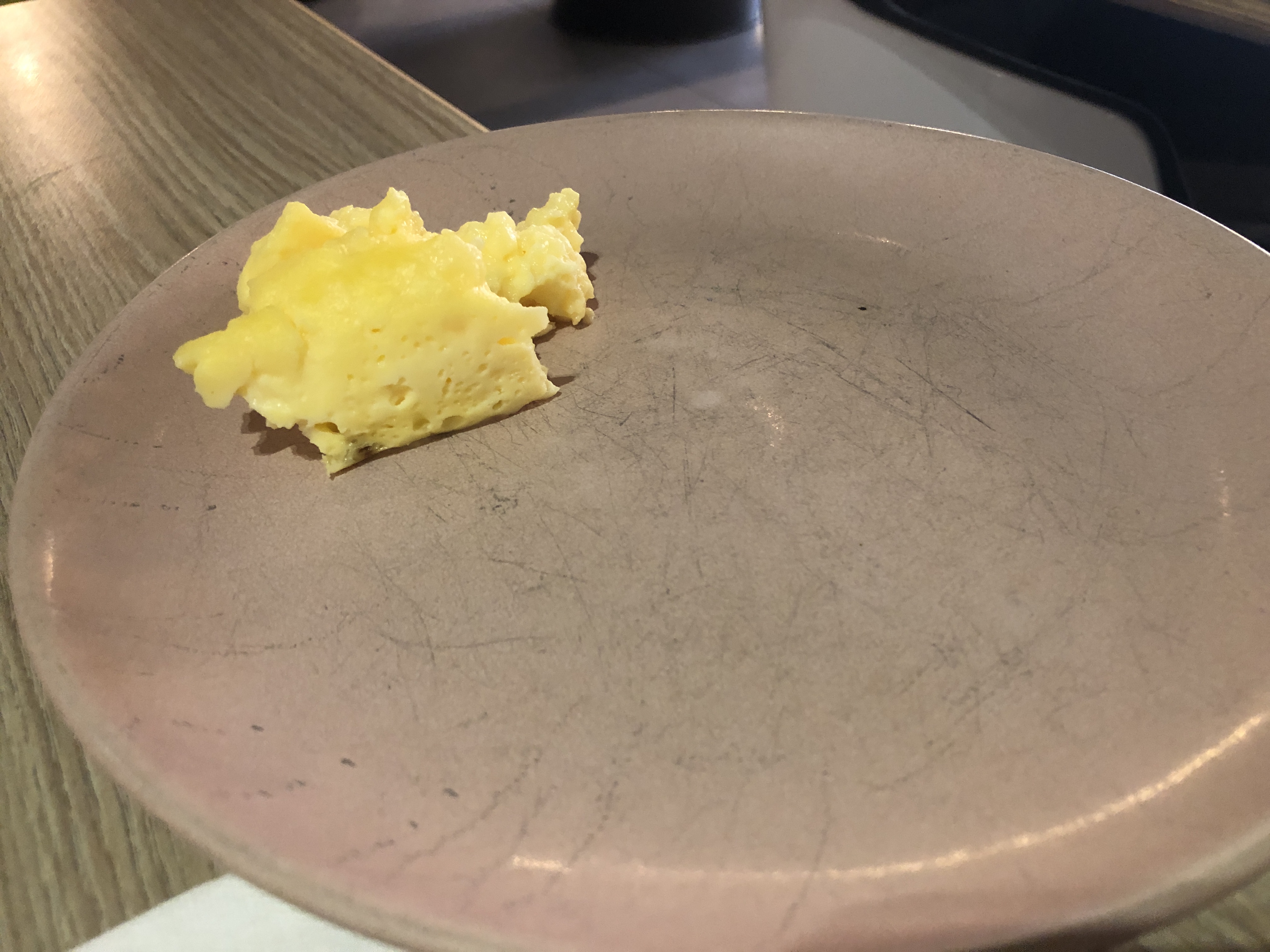 皿の上の食べ物