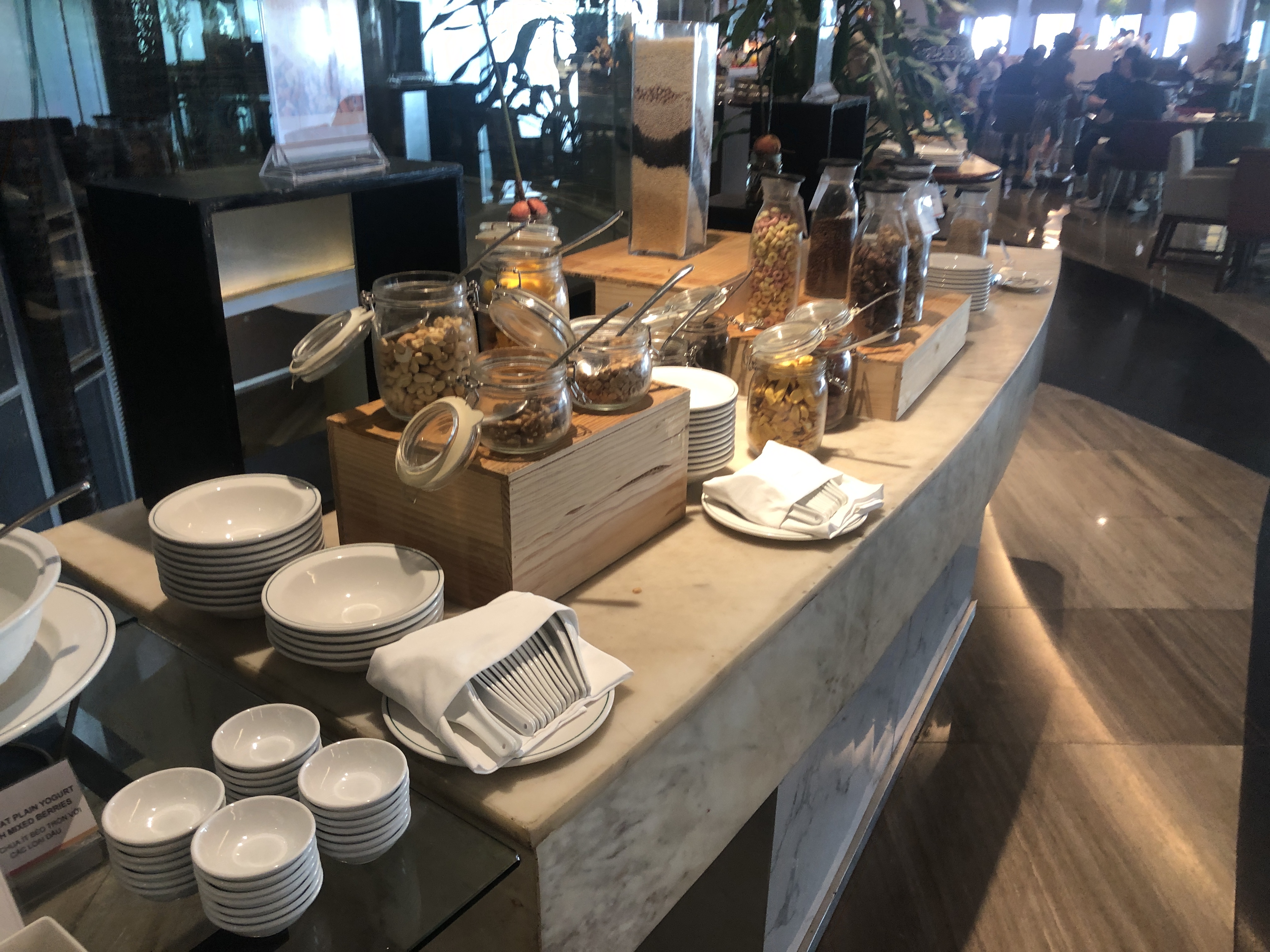 レストランのカウンター席