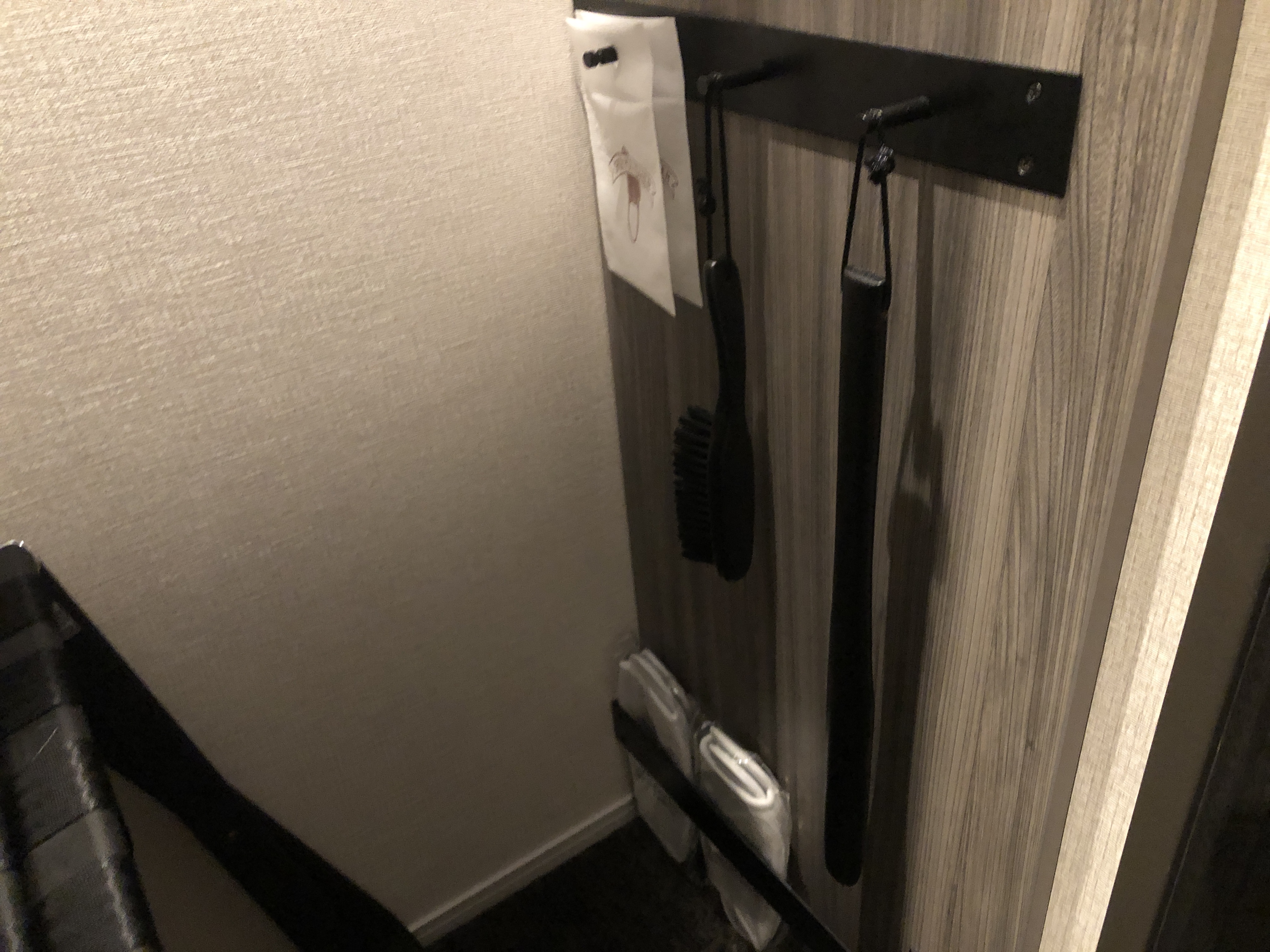 ドアが開いている