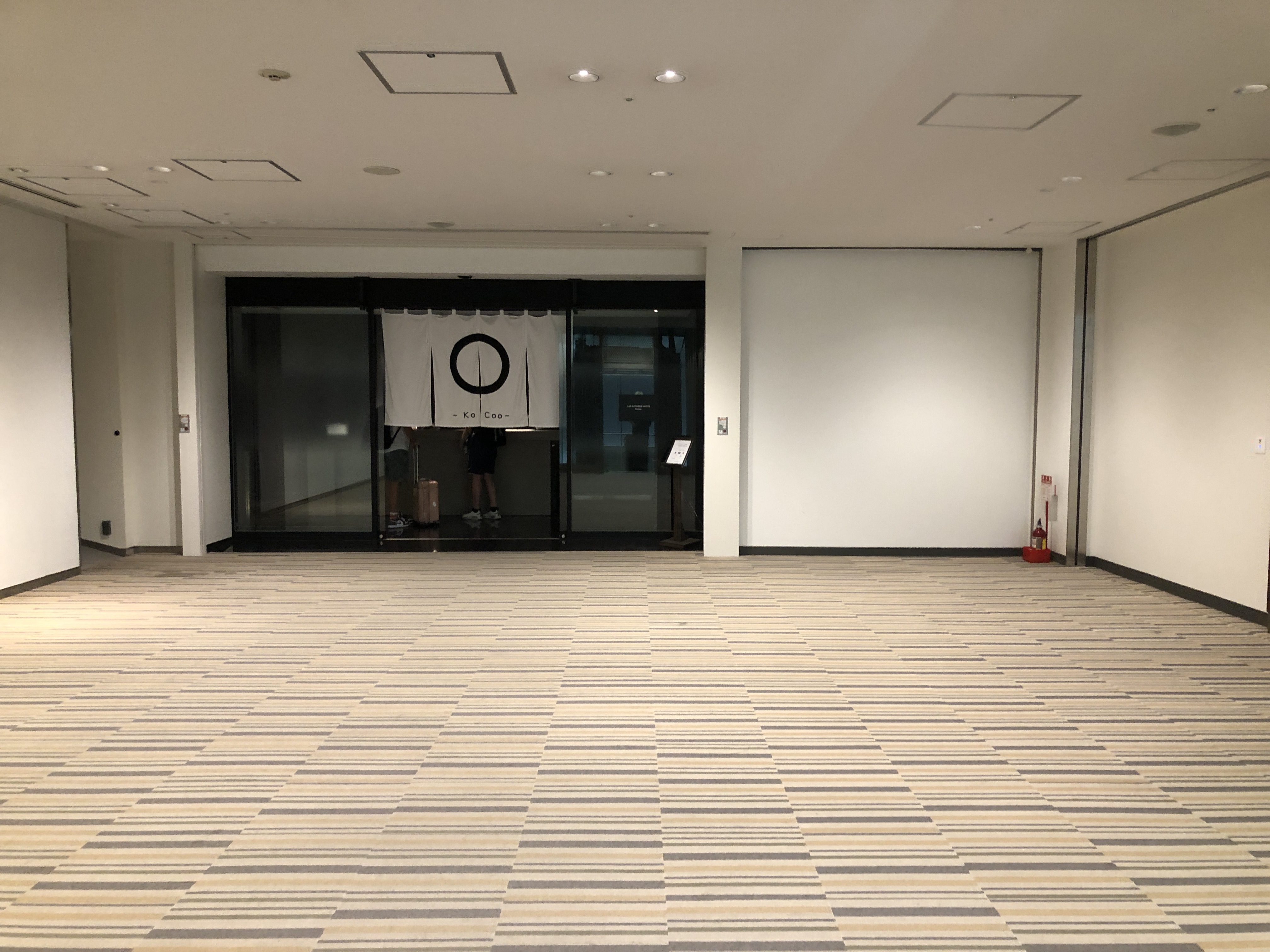 建物のドア