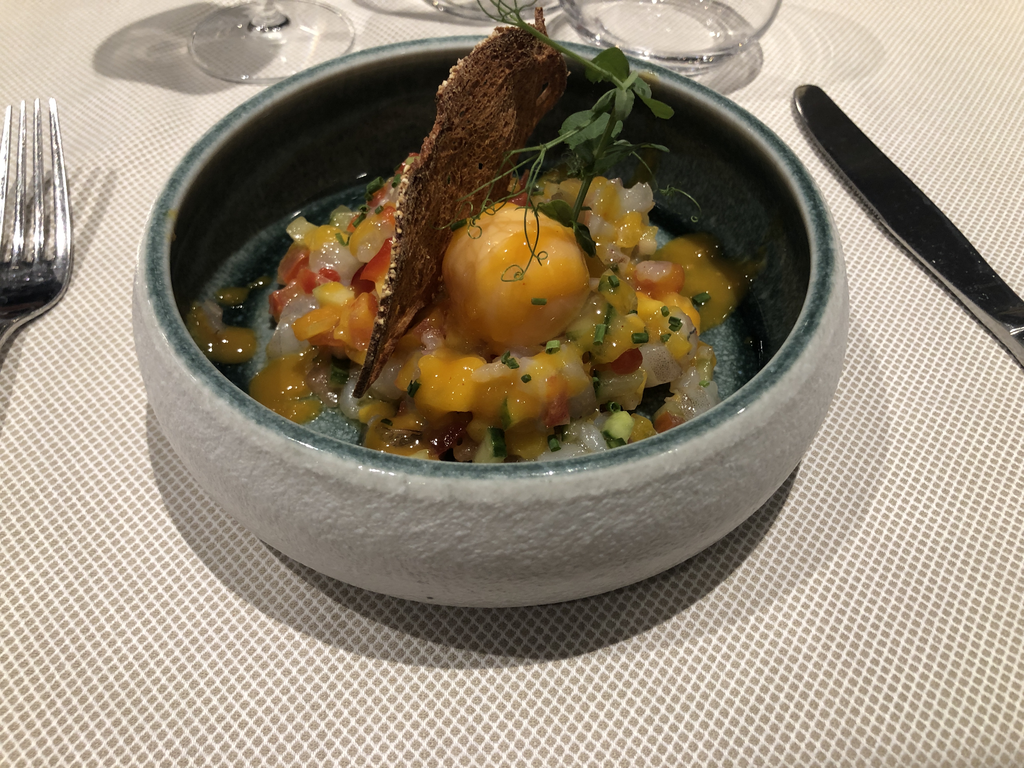ボウルに盛られた料理