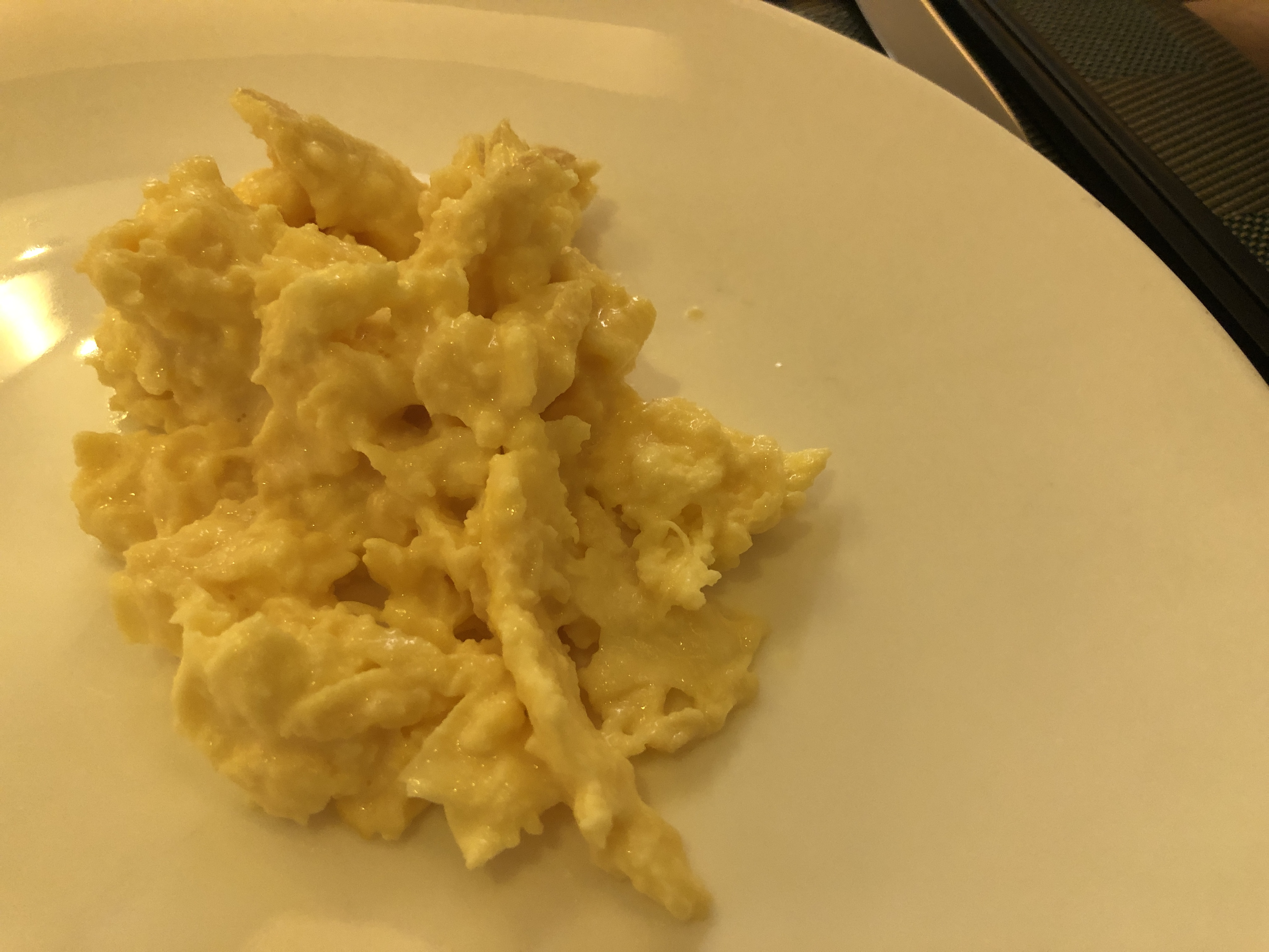 皿の上の食べ物