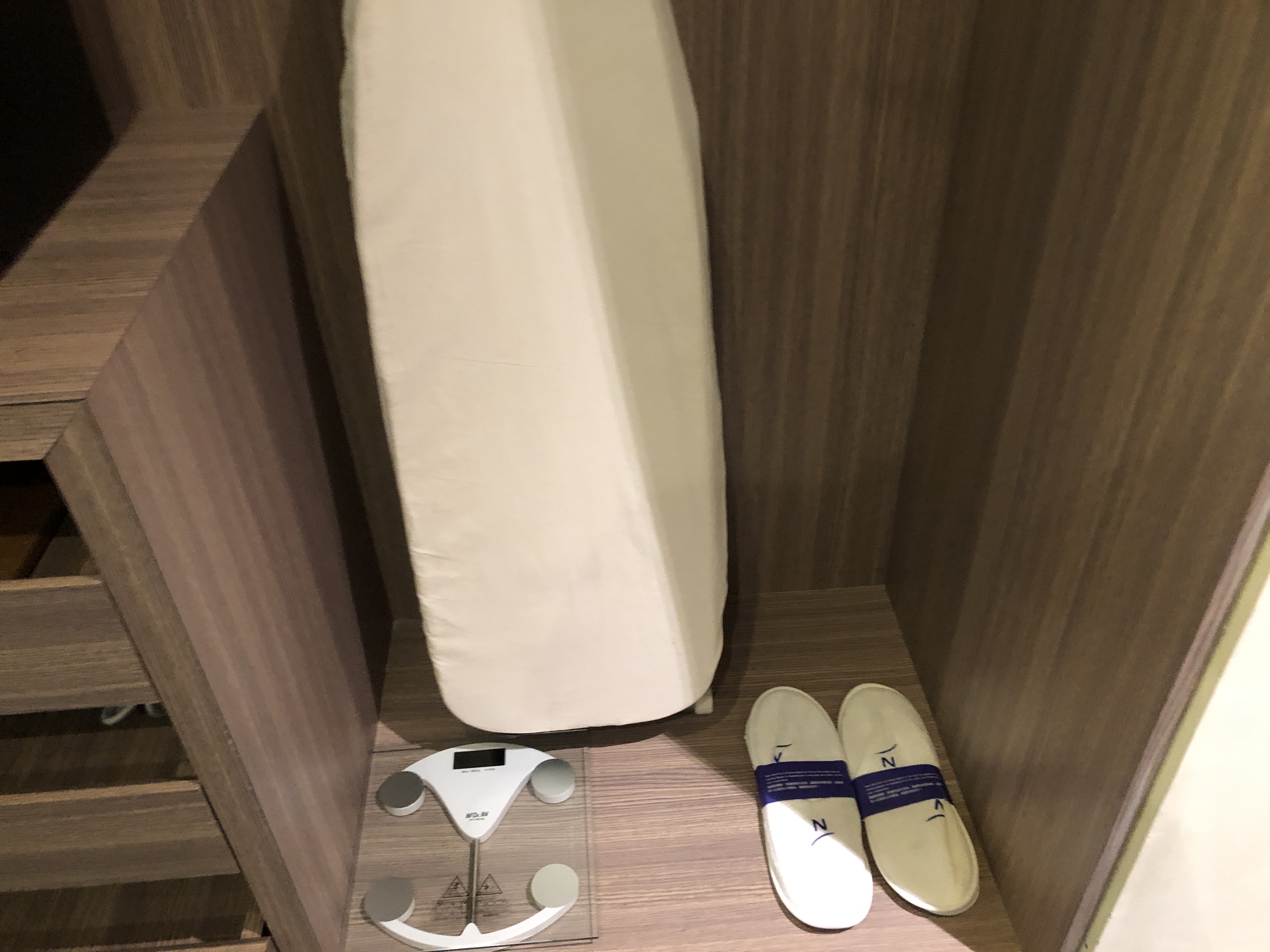 バスルームの一角にある便器