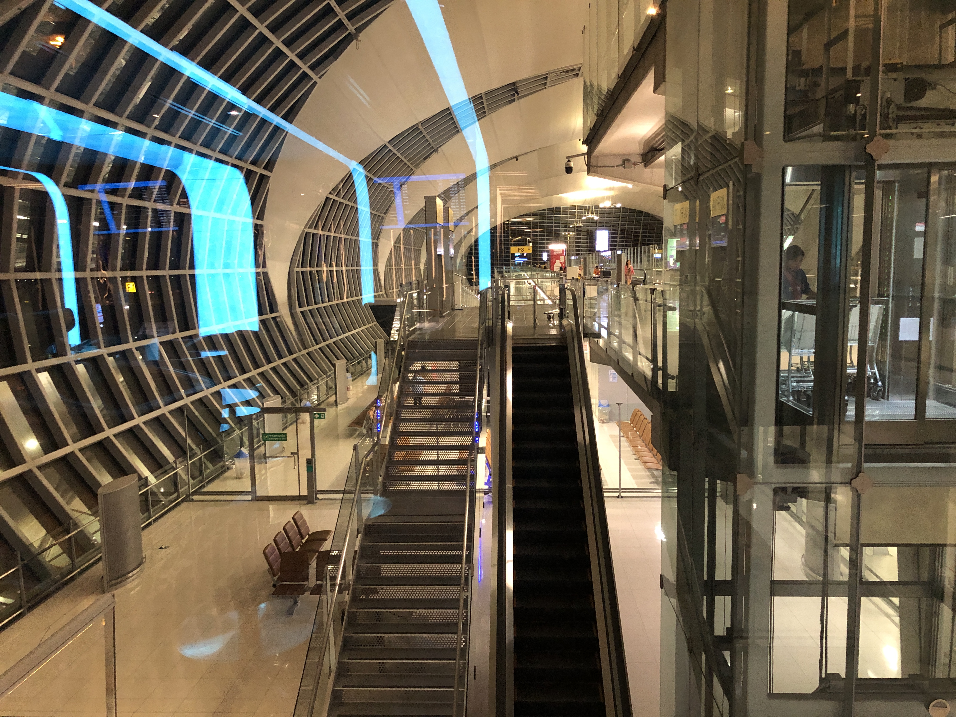 地下鉄の駅