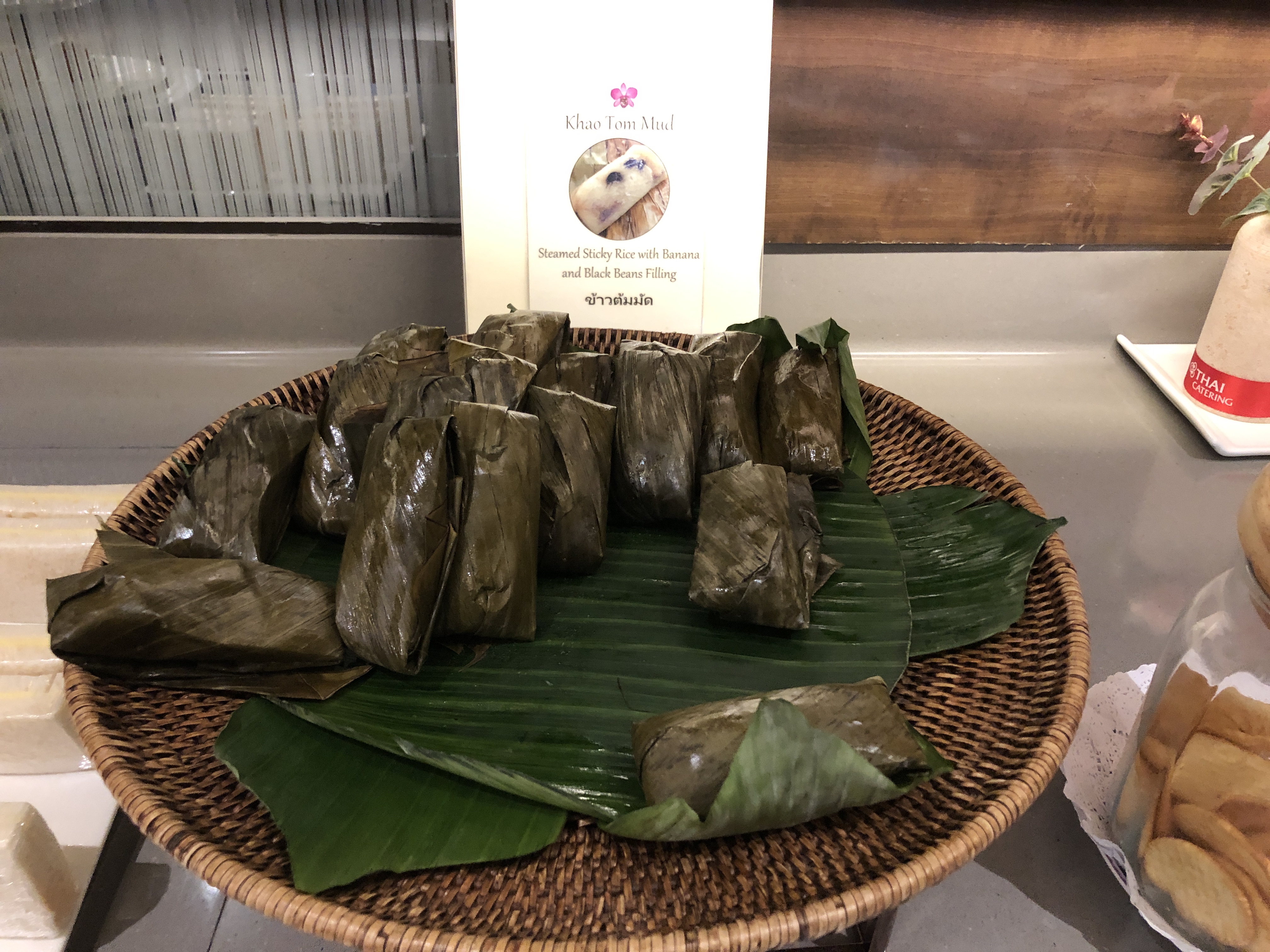 テーブルの上の食べ物