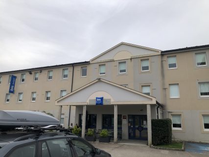 Hotel Review : イビスバジェット ロンルソニエ (Ibis Budget Lons-Le-Saunier)
